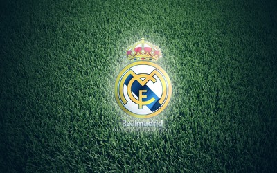 FN电竞热评-劳塔罗抢点破门得分